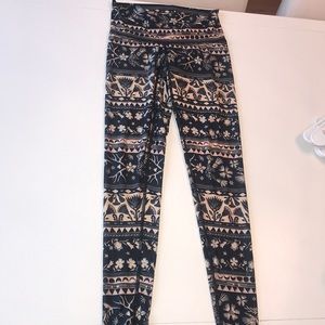 Teeki Leggings